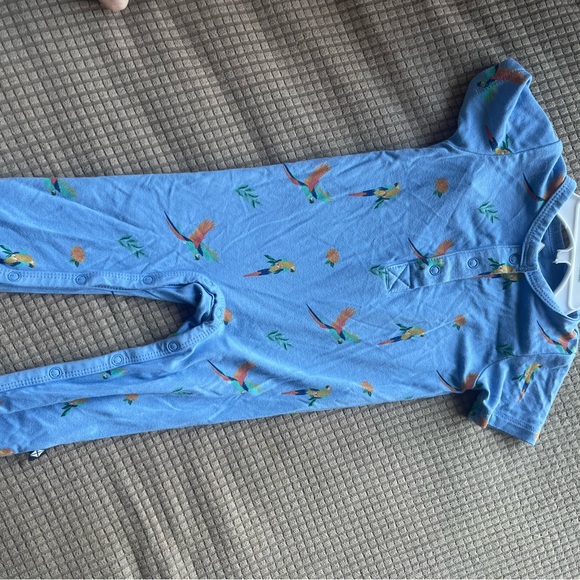 Kyte BABY Other - kyte baby short sleeve romper